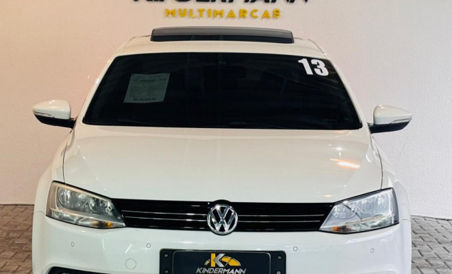 VW - VolksWagen JETTA Comfortline 2.0 T.Flex 8V 4p Tipt. 2013 Flex-0