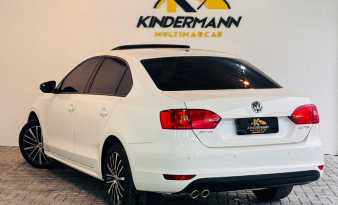 VW - VolksWagen JETTA Comfortline 2.0 T.Flex 8V 4p Tipt. 2013 Flex-2