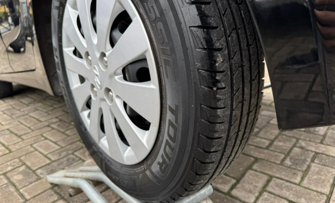 Hyundai HB20 C./C.Plus/C.Style 1.6 Flex 16V Mec. 2013 Flex-21