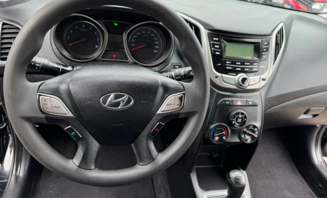 Hyundai HB20 C./C.Plus/C.Style 1.6 Flex 16V Mec. 2013 Flex-4