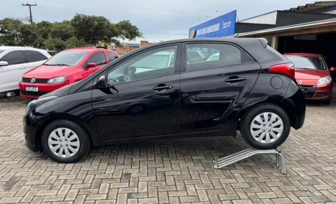 Hyundai HB20 C./C.Plus/C.Style 1.6 Flex 16V Mec. 2013 Flex-13