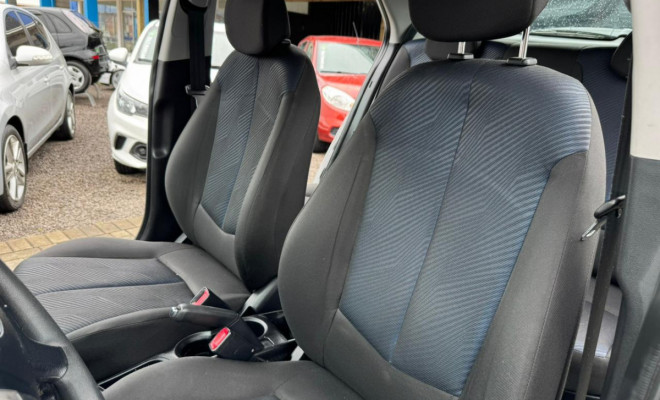 Hyundai HB20 C./C.Plus/C.Style 1.6 Flex 16V Mec. 2013 Flex-6