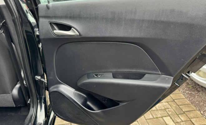 Hyundai HB20 C./C.Plus/C.Style 1.6 Flex 16V Mec. 2013 Flex-19