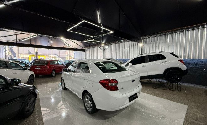 Ford Ka+ Sedan 1.5 SEL 16V Flex 4p 2015 Flex-4