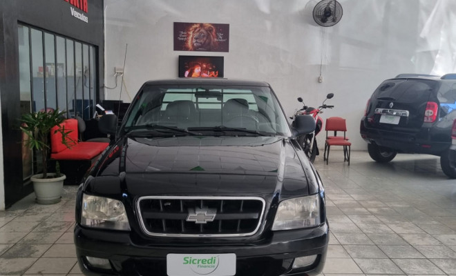 GM - Chevrolet S10 Pick-Up Exec. 2.8 4x4 CD TB Int.Dies 2005 Diesel-1