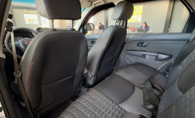 Fiat Palio Weekend Adventure LOCKER 1.8 Flex 2014 Flex-30