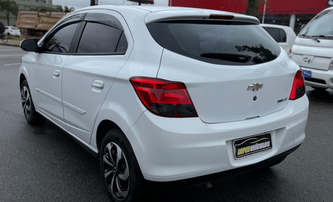 GM - Chevrolet ONIX HATCH LT 1.4 8V FlexPower 5p Mec. 2013 Flex-2