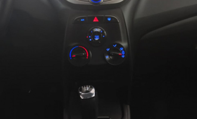 Hyundai HB20 C./C.Plus/C.Style 1.6 Flex 16V Mec. 2015 Flex-8