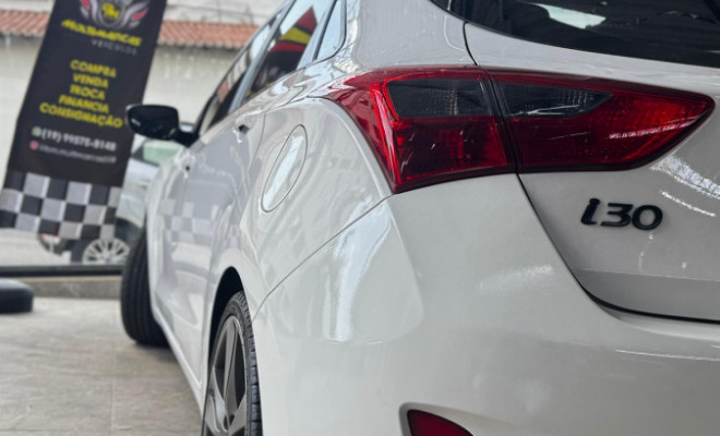 Hyundai i30 Serie Limitada 1.8 16V Aut. 5p 2015 Gasolina-0