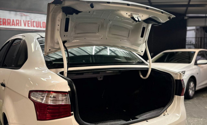 Fiat Grand Siena ATTRAC. 1.4 EVO F.Flex 8V 2019 Flex-11