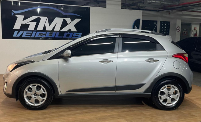 Hyundai HB20X Premium 1.6 Flex 16V Aut. 2015 Flex-3