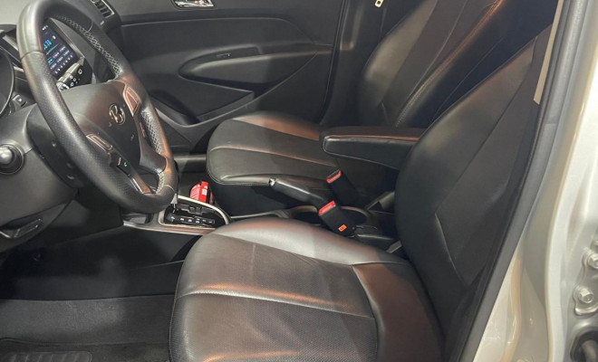 Hyundai HB20X Premium 1.6 Flex 16V Aut. 2015 Flex-11
