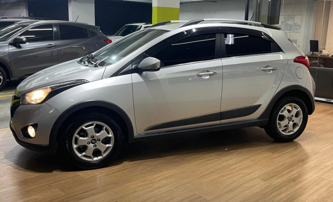 Hyundai HB20X Premium 1.6 Flex 16V Aut. 2015 Flex-7