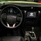 Toyota Hilux SW4 SRX 4x4 2.8 TDI-3