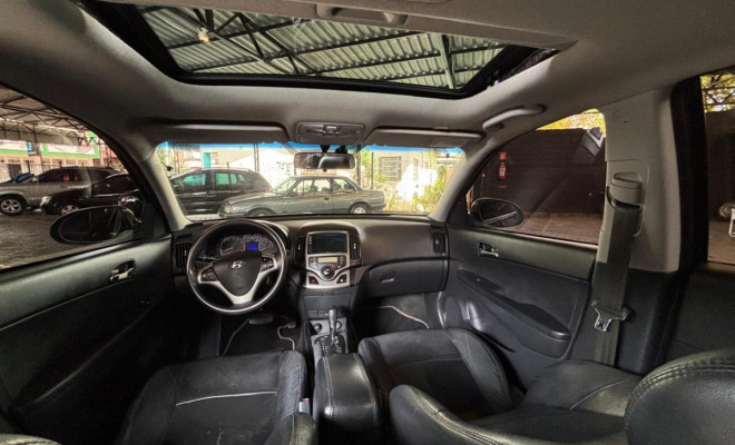 Hyundai i30 2.0 16V 145cv 5p Aut. 2010 Gasolina-5