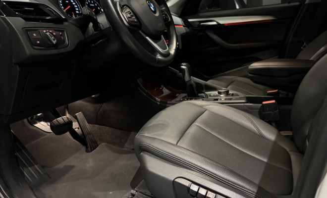 BMW X1 SDRIVE 20i 2.0/2.0 TB Acti.Flex Aut. 2019 Gasolina-4