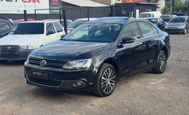 VW - VolksWagen JETTA Highline 2.0 TSI 16V 4p Tiptronic 2012 Gasolina