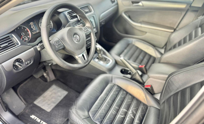 VW - VolksWagen JETTA Highline 2.0 TSI 16V 4p Tiptronic 2012 Gasolina-7