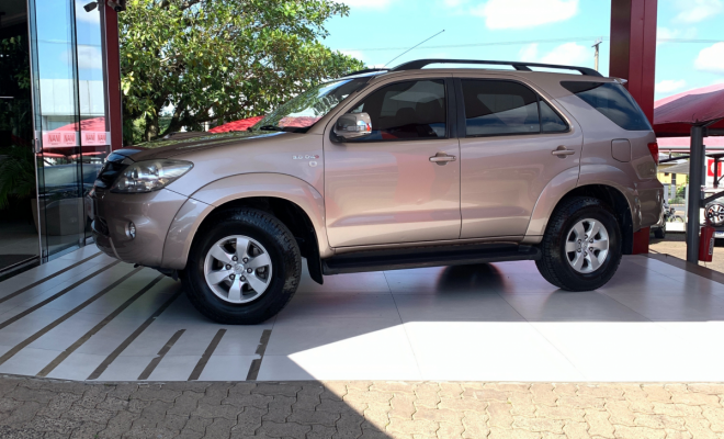 Toyota Hilux SW4 SRV D4-D 4x4 3.0 TDI Dies. Aut 2006 Diesel