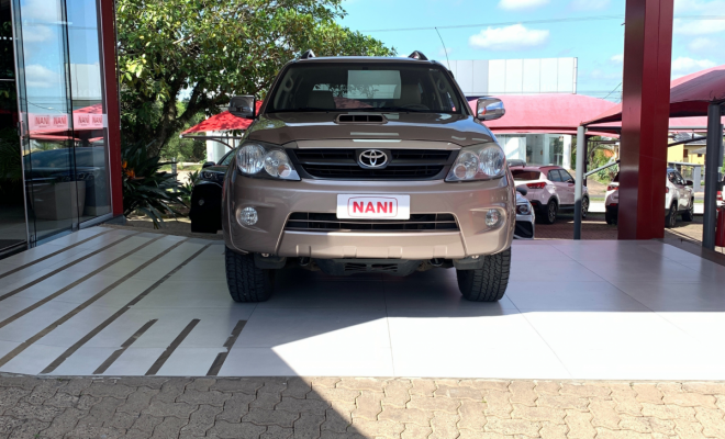 Toyota Hilux SW4 SRV D4-D 4x4 3.0 TDI Dies. Aut 2006 Diesel-0