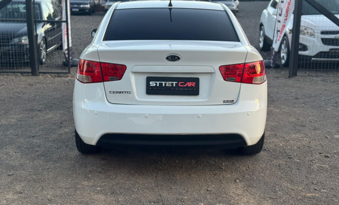 Kia Motors Cerato 1.6 16V Aut. 2011 Gasolina-4