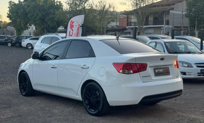Kia Motors Cerato 1.6 16V Aut. 2011 Gasolina-2