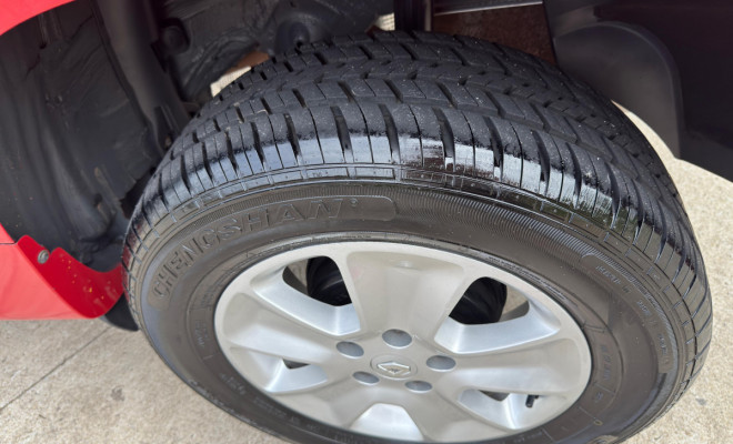 DUSTER Dynamique 1.6 2017 – Prepare-se para encarar o dia a dia com estilo, robustez inconfundível e a confiança que só um SUV completo pode oferecer!-6