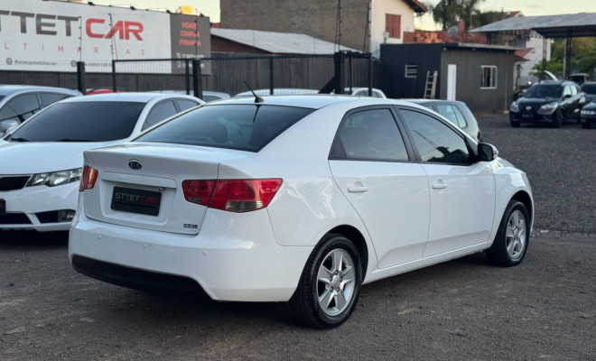 Kia Motors Cerato 1.6 16V Mec. 2011 Gasolina-1