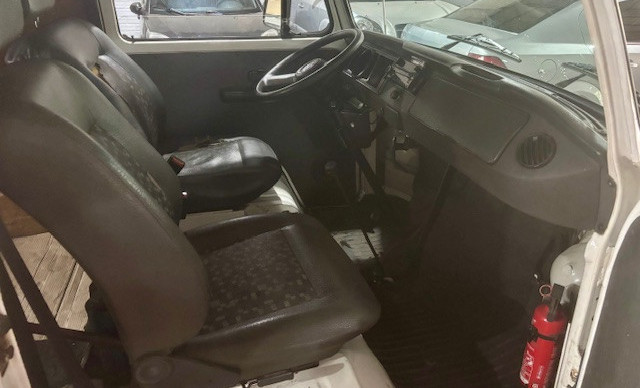 VW - VolksWagen Kombi Furgão 1.4 Mi Total Flex 8V 2010 Flex-5