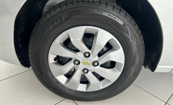 GM - Chevrolet ONIX HATCH LS 1.0 8V FlexPower 5p Mec. 2015 Flex-12