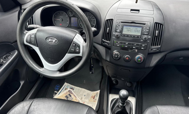 Hyundai i30 2.0 16V 145cv 5p Mec. 2011 Gasolina-5