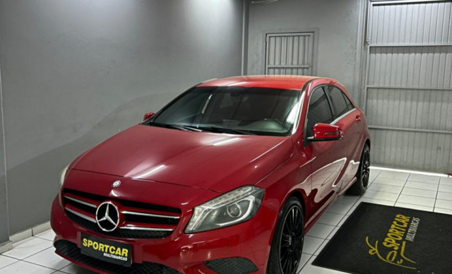 Mercedes-Benz A 200 1.3 TB Hatch Aut. 2019 Gasolina-0