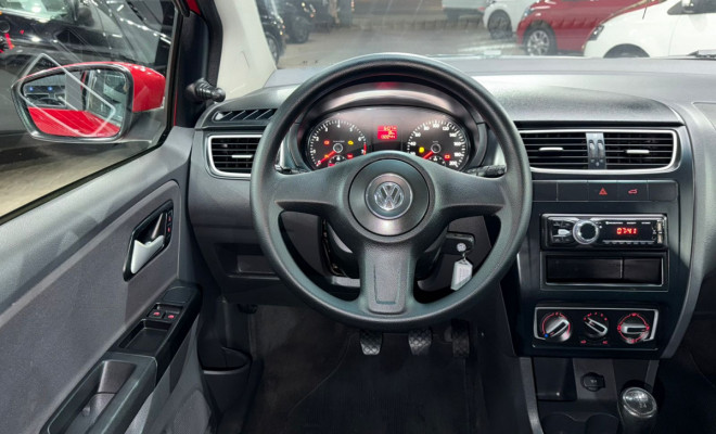 VW - VolksWagen Fox 1.0 Mi Total Flex 8V 5p 2013 Flex-7