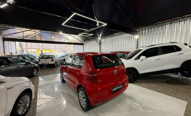 VW - VolksWagen Fox 1.0 Mi Total Flex 8V 5p 2013 Flex-4