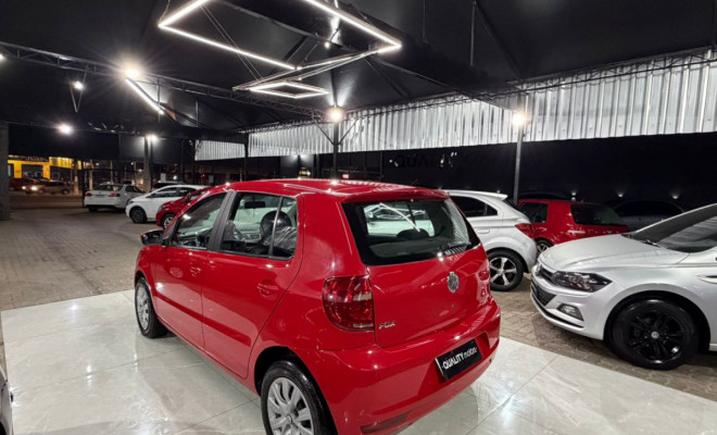 VW - VolksWagen Fox 1.0 Mi Total Flex 8V 5p 2013 Flex-4