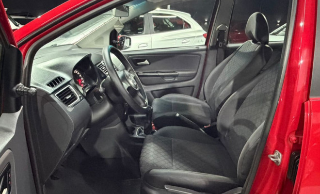 VW - VolksWagen Fox 1.0 Mi Total Flex 8V 5p 2013 Flex-9