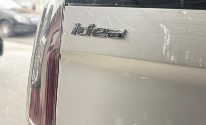 Fiat Idea ATTRACTIVE 1.4 Fire Flex 8V 5p 2013 Flex-1