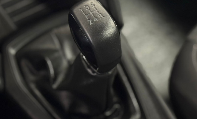 Peugeot 208 Like 1.0 Flex 6V 5p Mec. 2024 Flex-10