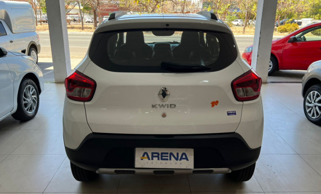 Renault KWID OUTSIDER 1.0 Flex 12V 5p Mec. 2022 Flex-4