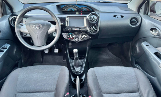 Toyota ETIOS 1.3 Flex 16V 5p Mec. 2014 Flex-7