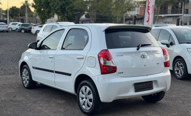 Toyota ETIOS 1.3 Flex 16V 5p Mec. 2014 Flex-2