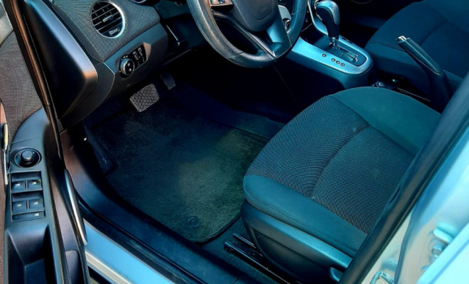 GM - Chevrolet CRUZE LT 1.8 16V FlexPower 4p Aut. 2013 Flex-5