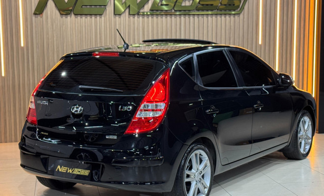 Hyundai i30 2.0 16V 145cv 5p Aut. 2012 Gasolina-4