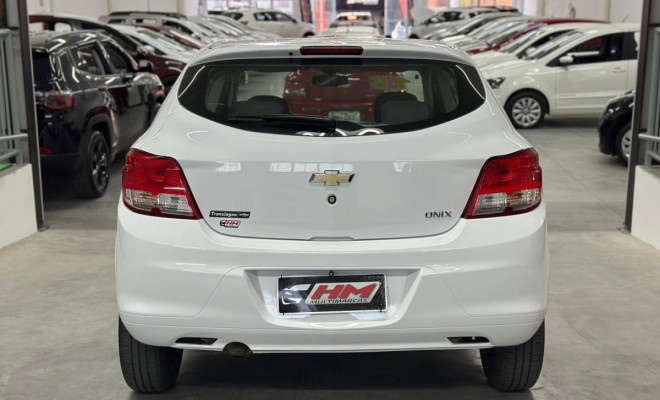 GM - Chevrolet ONIX HATCH LS 1.0 8V FlexPower 5p Mec. 2015 Flex-9