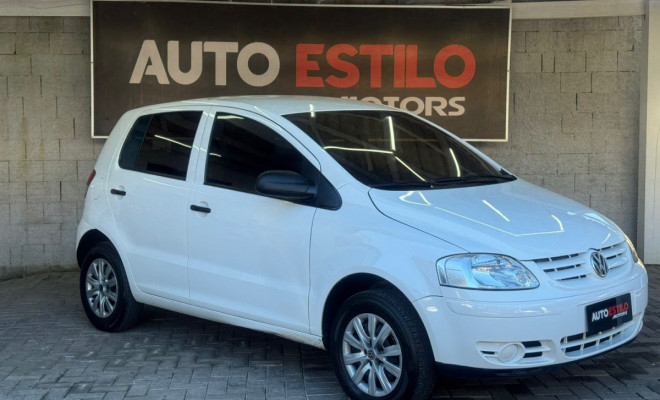 VW - VolksWagen Fox Plus 1.6Mi/ 1.6Mi Total Flex 8V 4p 2005 Flex