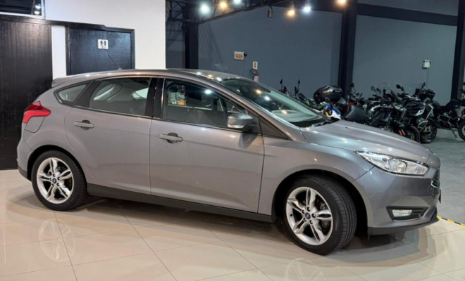 Ford Focus 1.6 S/SE/SE Plus Flex 8V/16V  5p 2018 Flex-1