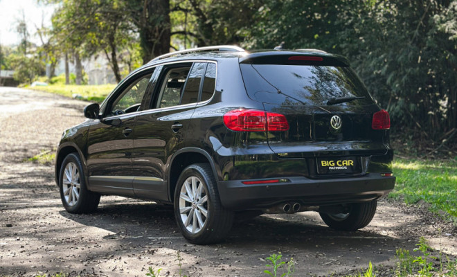 VW - VolksWagen TIGUAN 2.0 TSI 16V 200cv Tiptronic 5p 2014 Gasolina-2