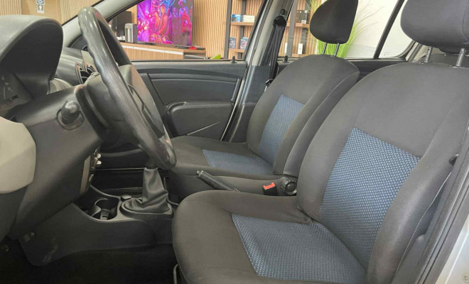 Renault SANDERO Expression Hi-Flex 1.0 16V 5p 2010 Flex-5