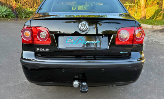 VW - VolksWagen Polo Sedan 1.6 Mi Total Flex 8V 4p 2009 Flex-11