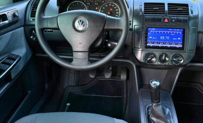 VW - VolksWagen Polo Sedan 1.6 Mi Total Flex 8V 4p 2009 Flex-5